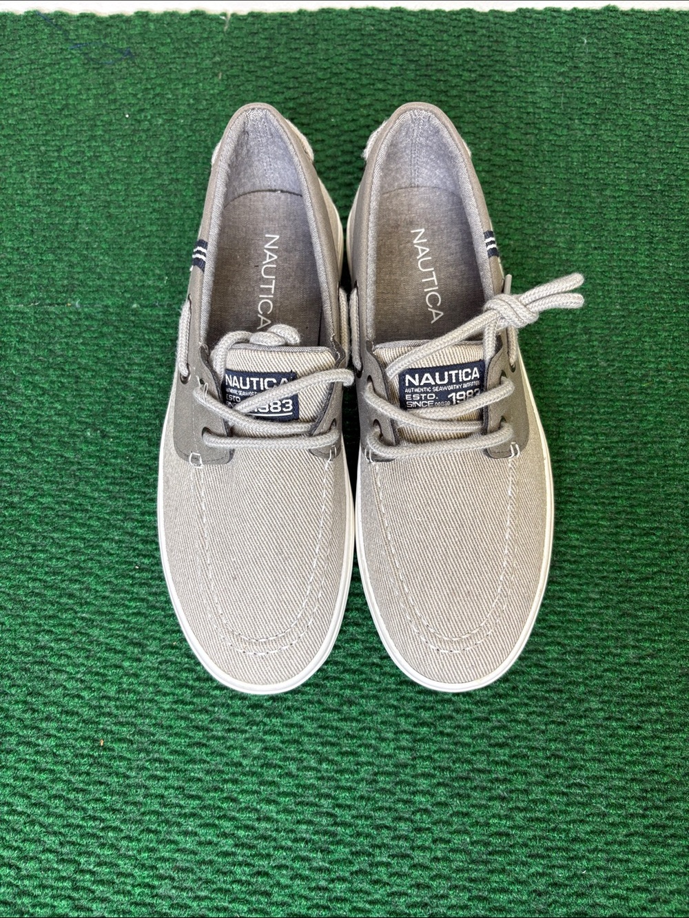 Nautica Men's Light Gray Canvas Boat Shoes